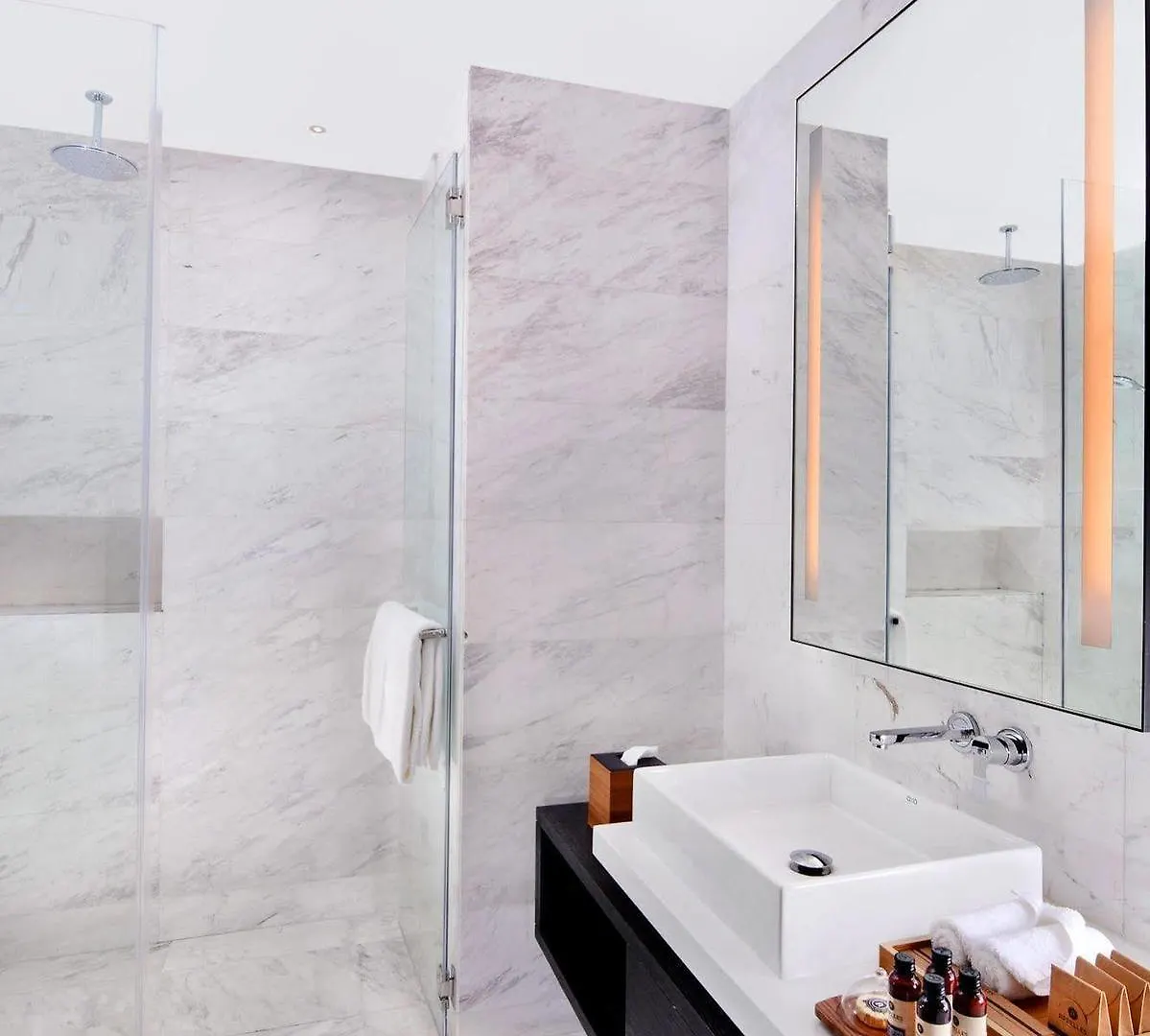 G Hotel Kelawai Tanjung Tokong 5*,