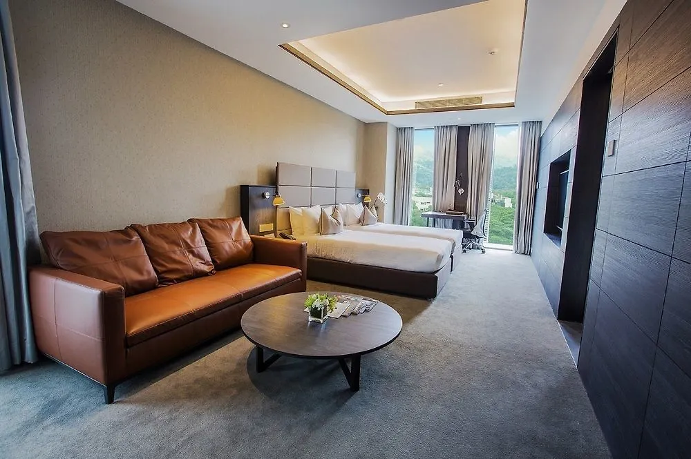 G Hotel Kelawai Tanjung Tokong 5*,