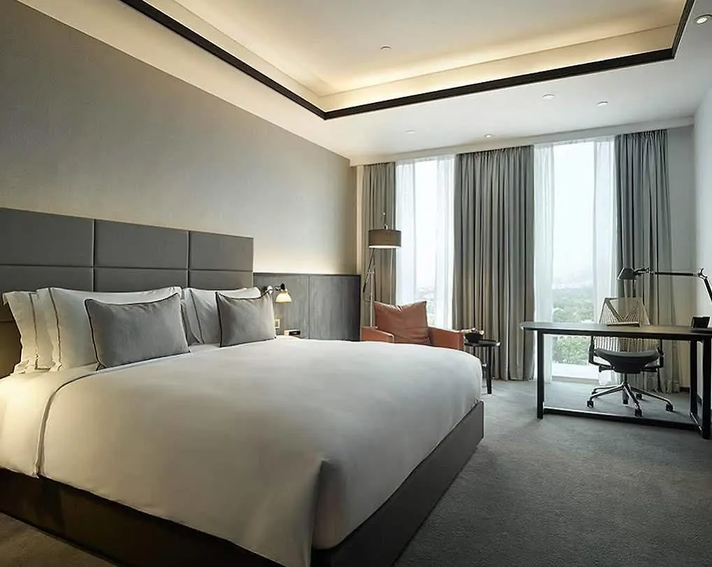 G Hotel Kelawai Tanjung Tokong 5*,